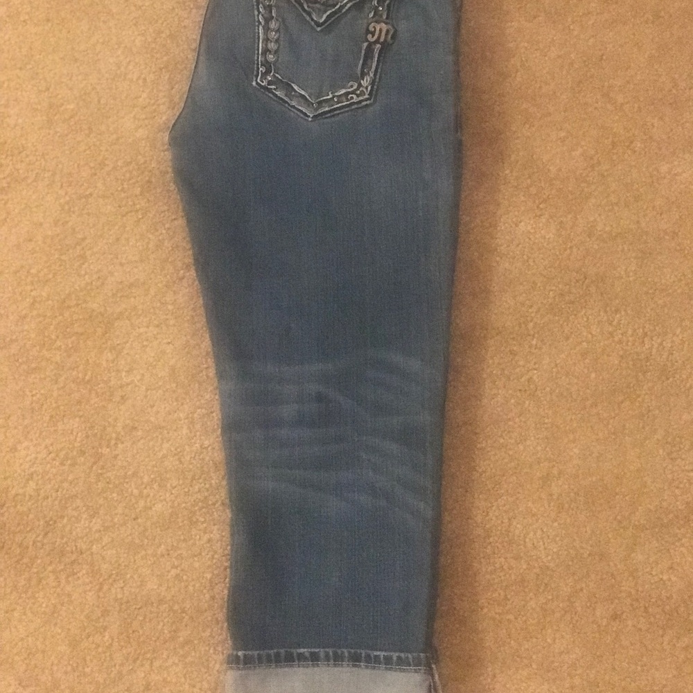 Miss Me Capris